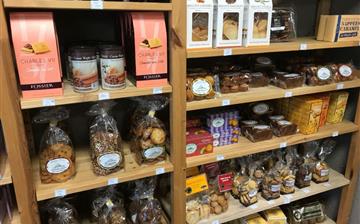 A VENDRE BRETAGNE MORBIHAN DELICIEUSE EPICERIE-FINE SALON-DE-THE